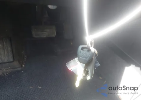 2005 Acura Mdx z USA, uszkodzony, nr VIN 2HNYD18975H512660